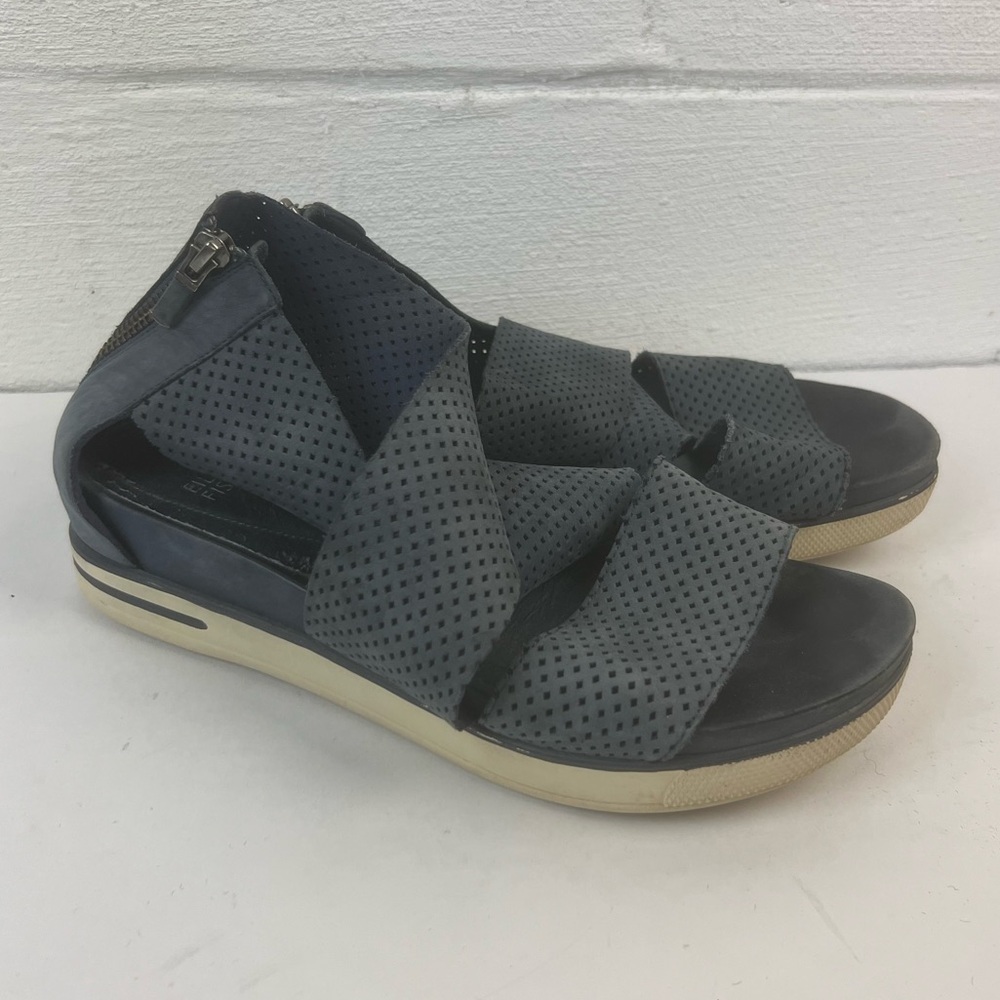 Eileen Fisher Sport Navy Platform Sandals, 9